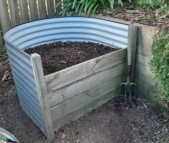 Compost Bins - The Veggie Garden Compost Bins - The Veggie Garden
